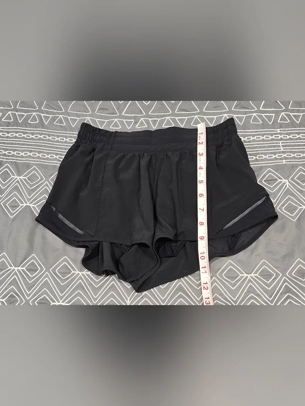 Lululemon Hotty Hot Low Rise Black Shorts Size 6